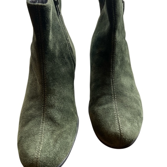 SEXY Green Suede “Naturalizer” Ankle Boots Sz 8 - Picture 4 of 7